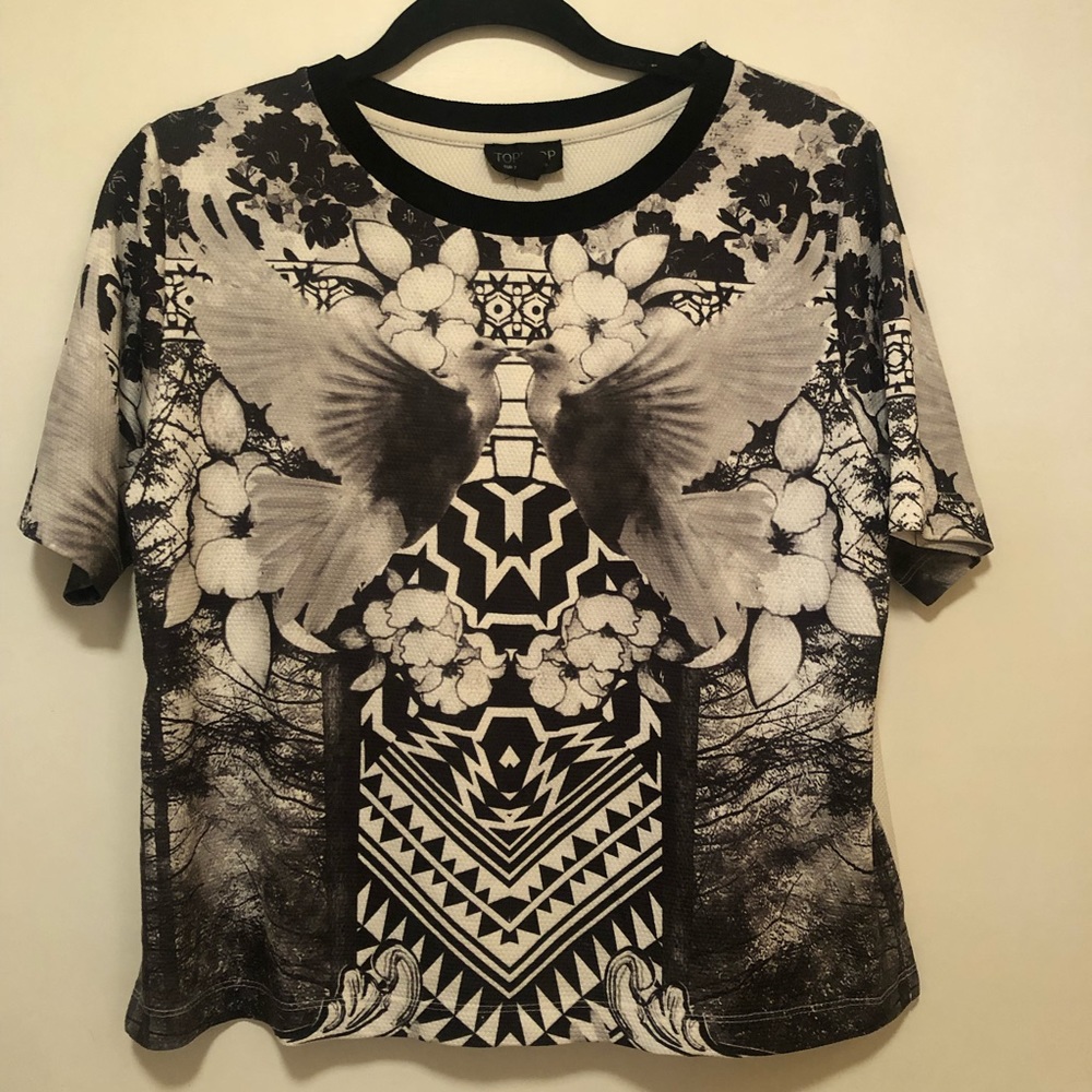 Graphic Top Shop Tee